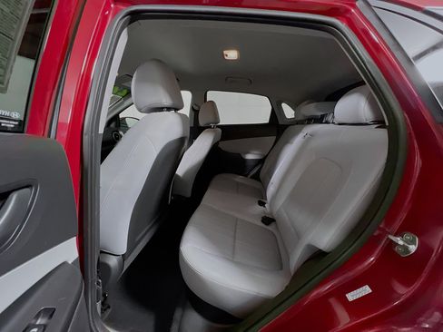 Used 2022 Hyundai Kona SEL image 29