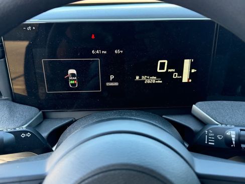 Certified 2025 Nissan Kicks SV image 31