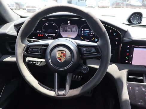 Used 2022 Porsche Taycan GTS AWD/4WD image 11