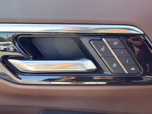 New 2026 Chevrolet Tahoe High Country AWD/4WD image 32