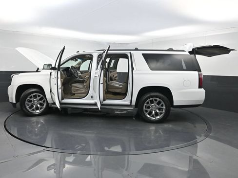 Used 2015 GMC Yukon XL SLT w/ Open Road Package RWD image 38