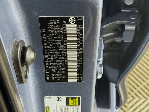 Used 2024 Toyota Corolla LE FWD image 39
