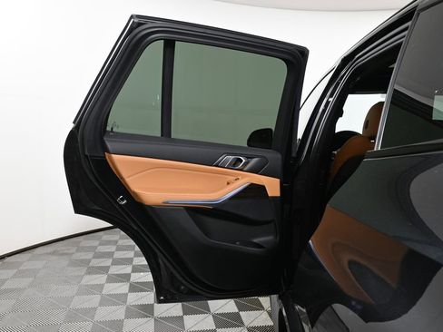 Used 2023 BMW X5 xDrive40i w/ M Sport Package AWD/4WD image 31