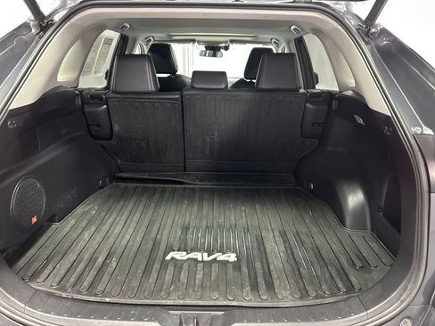 Used 2019 Toyota RAV4 XLE Premium w/ Cold Weather Package AWD/4WD image 23