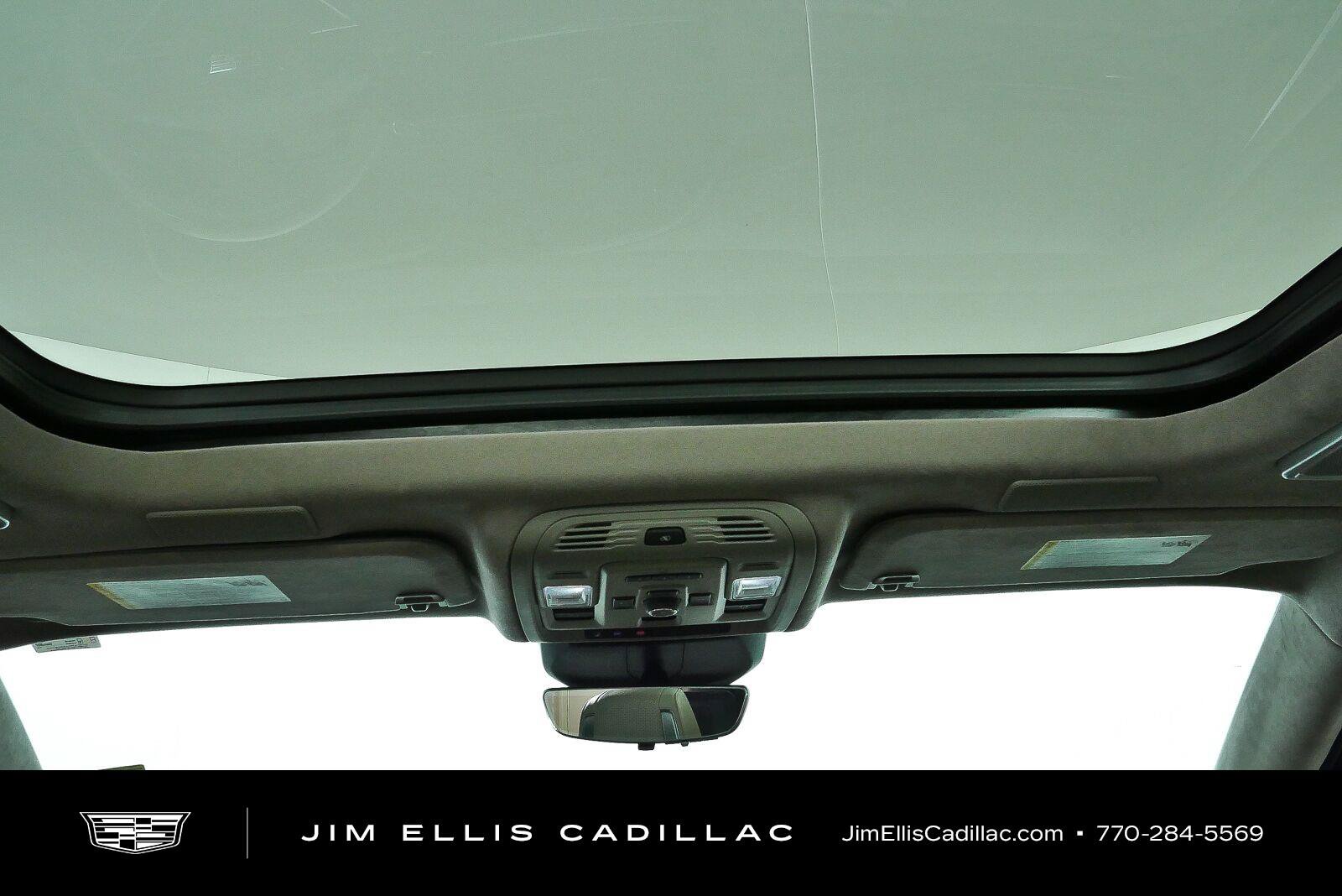 Used 2023 Cadillac Escalade ESV Sport Platinum w/ LPO, ONYX Package AWD/4WD image 17