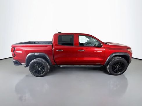 Used 2024 Chevrolet Colorado Trail Boss w/ Technology Package image 8