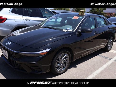 Used 2024 Hyundai Elantra SEL FWD image 1
