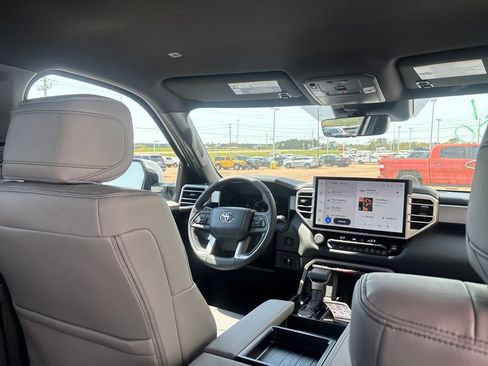 New 2026 Toyota Tundra Limited image 29