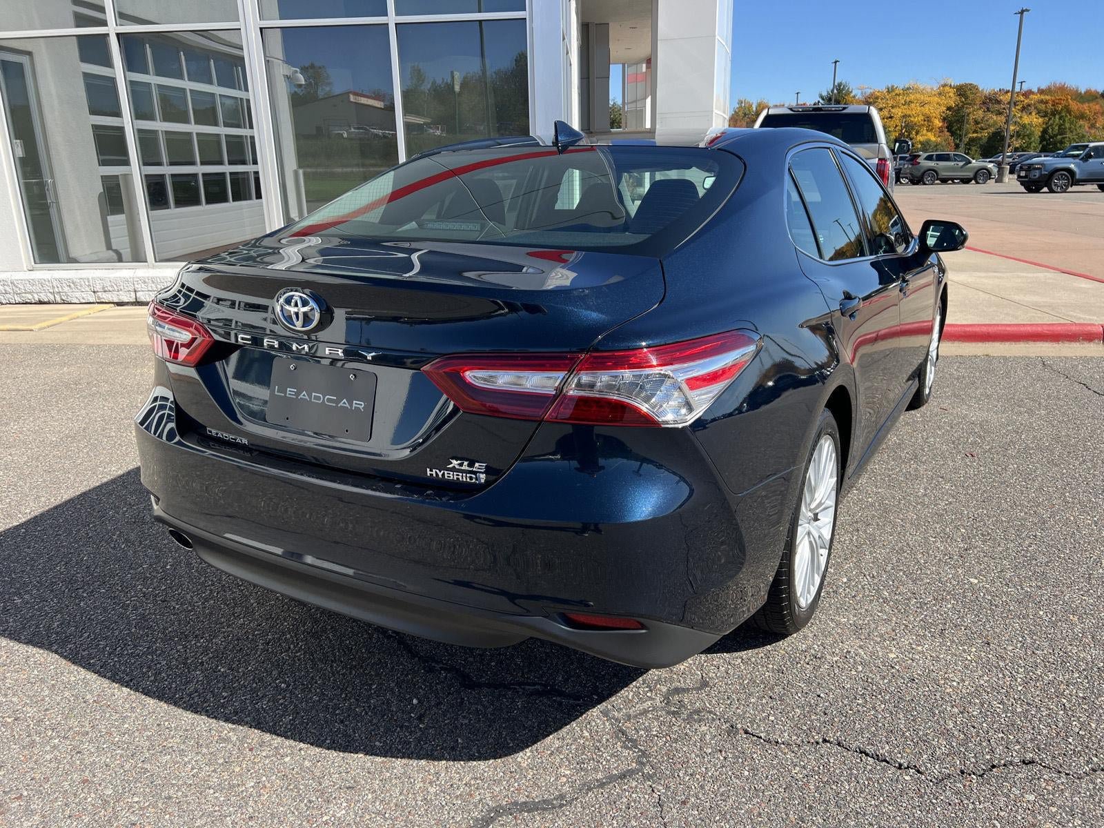 Used 2019 Toyota Camry XLE FWD image 25