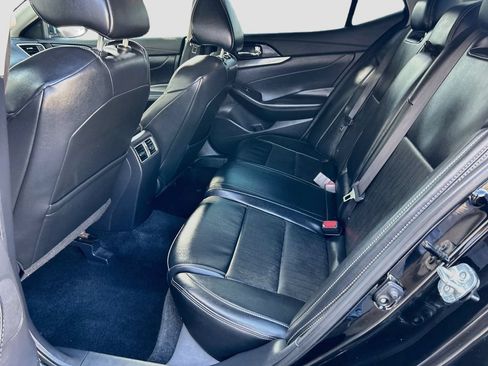Used 2020 Nissan Maxima 3.5 SV w/ Floor Mat Group FWD image 24