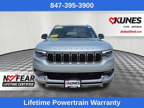 Used 2024 Jeep Wagoneer Series II w/ Flexible Seating Group AWD/4WD image 2