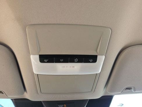 Used 2024 Nissan Pathfinder S image 21