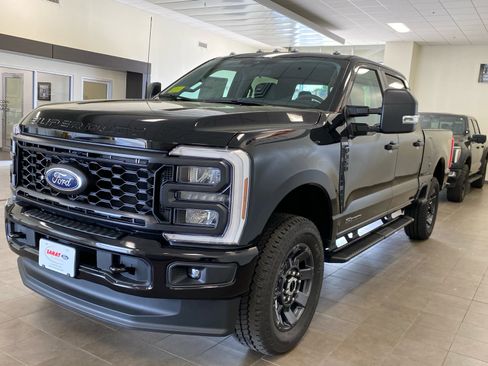 New 2026 Ford F350 XL w/ STX Appearance Package AWD/4WD image 4