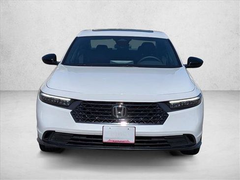 Used 2024 Honda Accord Sport image 2