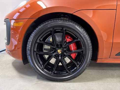 Certified 2024 Porsche Macan GTS AWD/4WD image 13