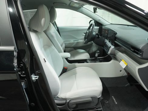 Used 2026 Hyundai Kona SEL Sport AWD/4WD image 12