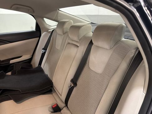 Used 2019 Honda Insight EX image 7