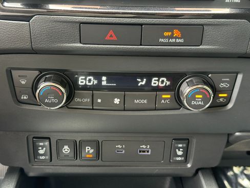 Used 2022 Nissan Frontier SV RWD image 25