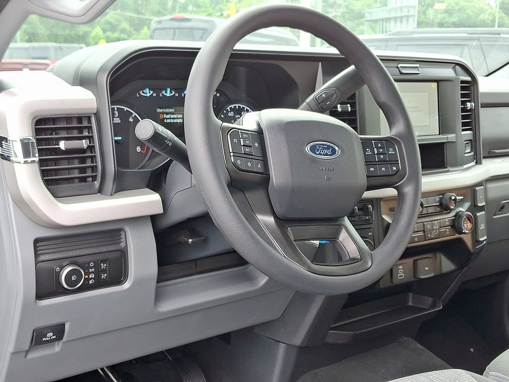 Used 2025 Ford F350 XLT AWD/4WD image 6