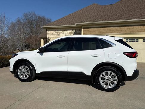 Used 2023 Ford Escape Active w/ Tech Pack #1 image 2