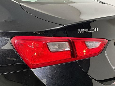 Used 2023 Chevrolet Malibu LT image 31
