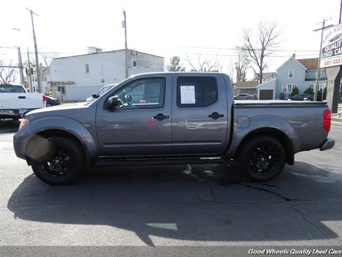 Used 2020 Nissan Frontier SV w/ Midnight Edition Floor Mats AWD/4WD image 8