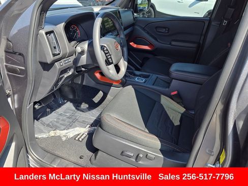 Used 2026 Nissan Frontier PRO-4X w/ Pro-4x Convenience Package AWD/4WD image 17