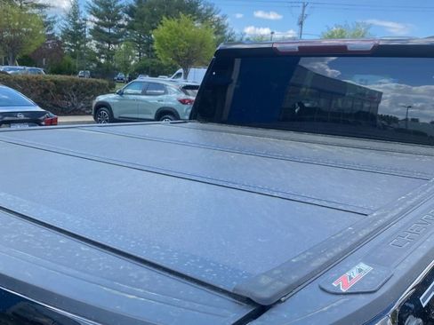 Certified 2025 Chevrolet Silverado 1500 Custom Trail Boss w/ LPO, Dark Essentials Package image 16