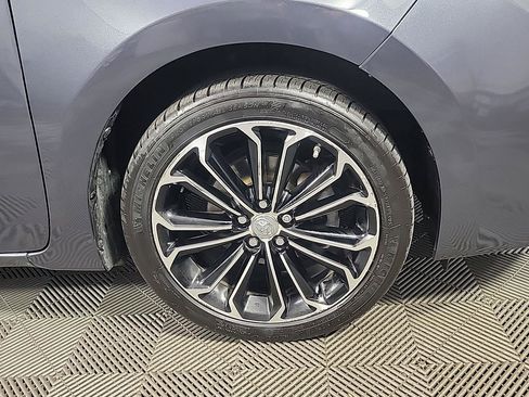 Used 2015 Toyota Corolla S Premium FWD image 3