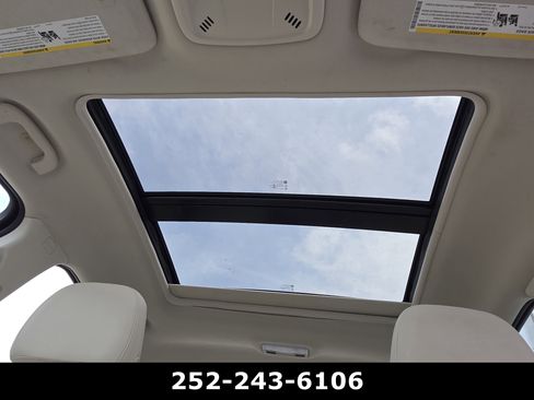 Used 2024 Chevrolet Malibu LT FWD image 11