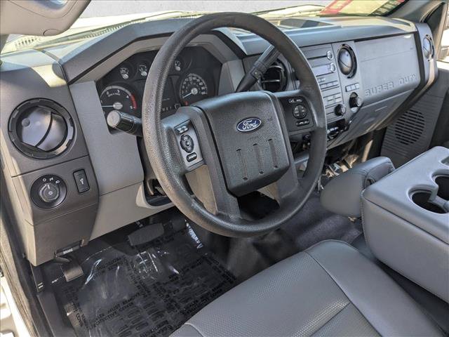 Used 2016 Ford F550 2WD Regular Cab Super Duty image 6