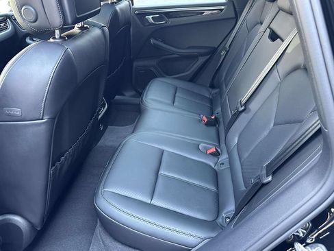 Used 2026 Porsche Macan AWD/4WD image 14