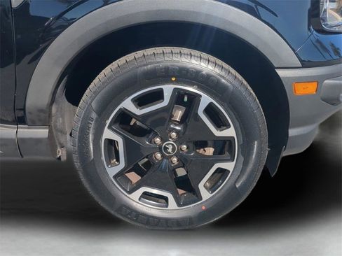 Used 2021 Ford Bronco Sport Outer Banks image 11