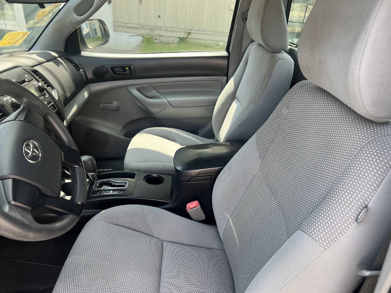 Used 2012 Toyota Tacoma 4x4 Regular Cab image 16