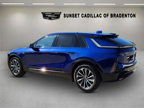 New 2025 Cadillac Lyriq Sport w/ LPO, Floor Liner Package RWD image 5