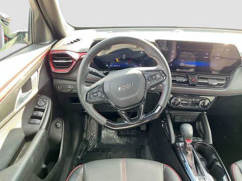 Used 2024 Chevrolet TrailBlazer RS w/ Convenience Package image 22