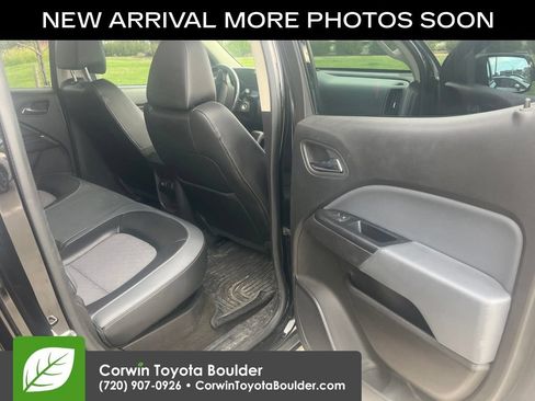 Used 2015 Chevrolet Colorado Z71 AWD/4WD image 16