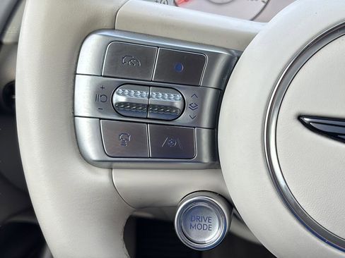 Certified 2023 Genesis GV60 Advanced image 27