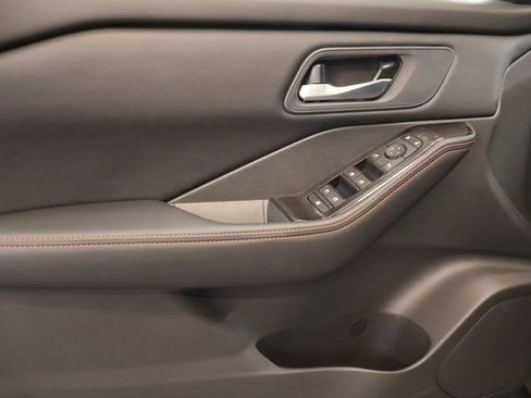 New 2026 Nissan Rogue SV AWD/4WD image 9