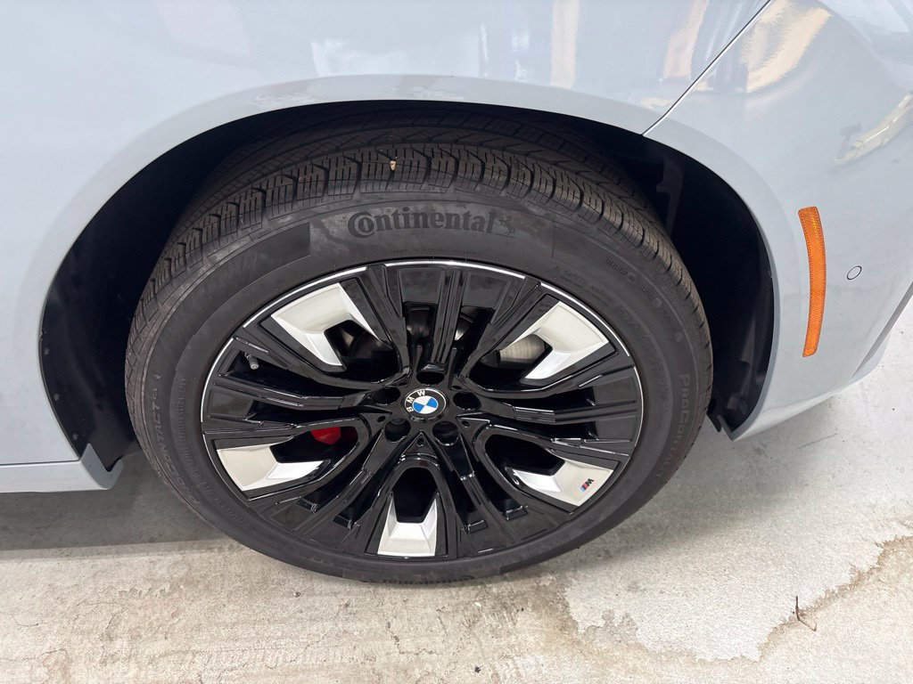 Used 2025 BMW X3 xDrive30i w/ Premium Package AWD/4WD image 4