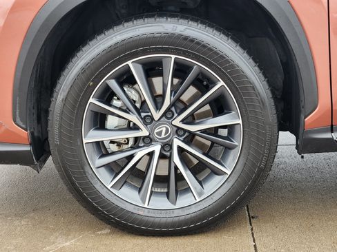 Certified 2025 Lexus NX 250 FWD w/ Premium Package image 15