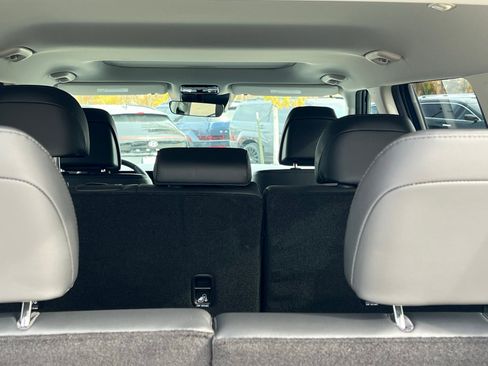 Used 2025 Hyundai Santa Fe XRT image 16