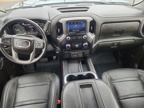 Used 2022 GMC Sierra 3500 Denali w/ Denali Ultimate Package image 18