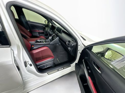 Used 2024 Lexus IS 300 w/ Comfort Package image 31