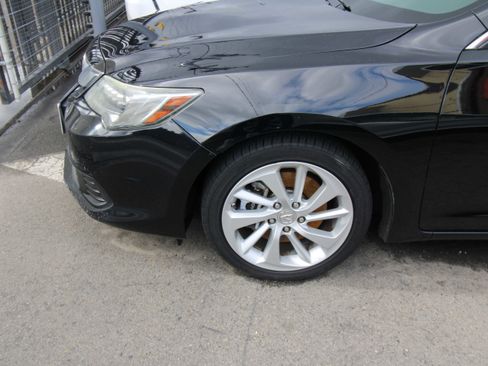 Used 2017 Acura ILX image 4