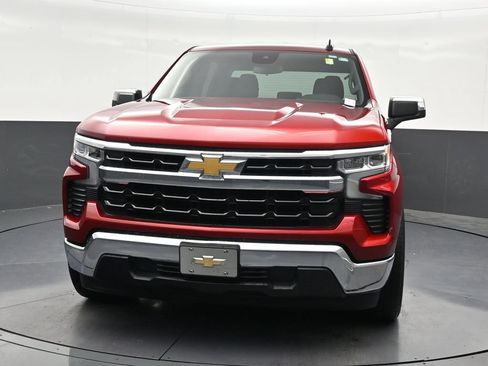 Used 2024 Chevrolet Silverado 1500 LT RWD image 9