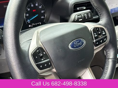 Used 2023 Ford Explorer XLT w/ Equipment Group 202A RWD image 29