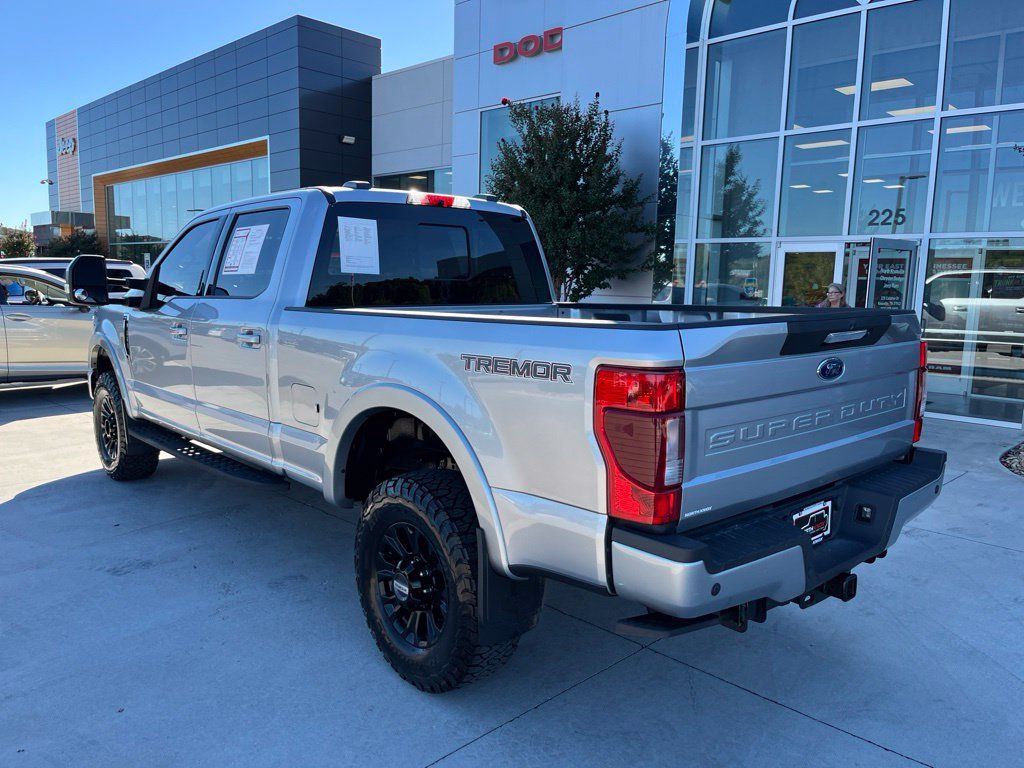 Used 2022 Ford F350 Lariat w/ Tremor Off-Road Package AWD/4WD image 17