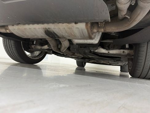 Used 2018 Bentley Bentayga Black Edition image 54