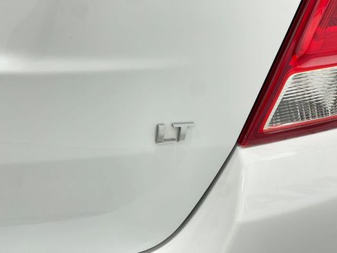 Used 2020 Chevrolet Trax LT w/ Driver Confidence Package image 39